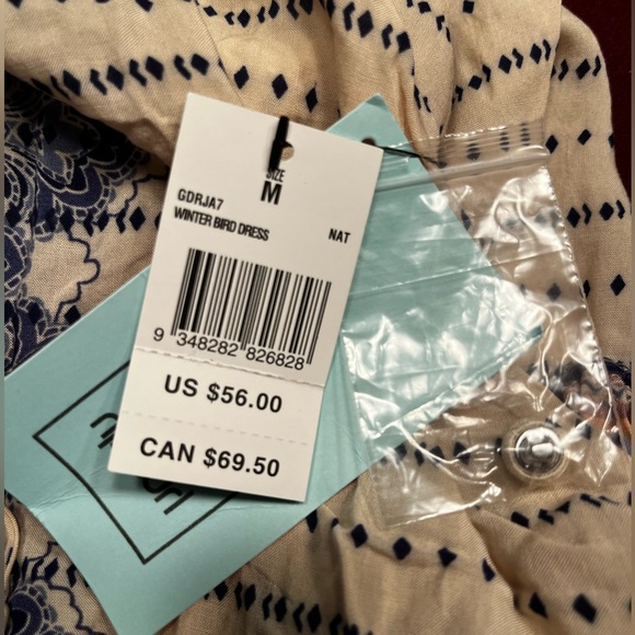 Rip curl romper/swim cover-up- NEW WITH TAGS, size M - Picture 2 of 4